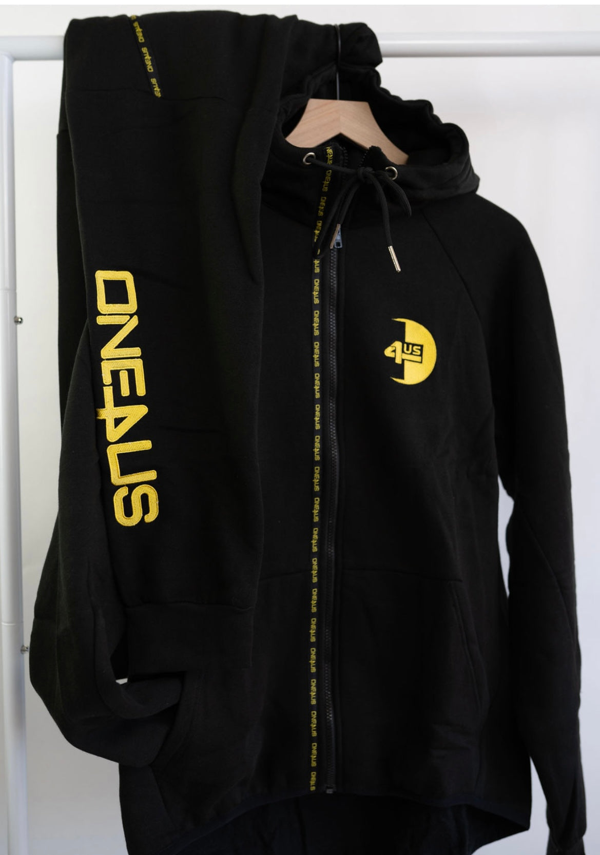 One4us Fitted Zipper Jogger Tracksuit