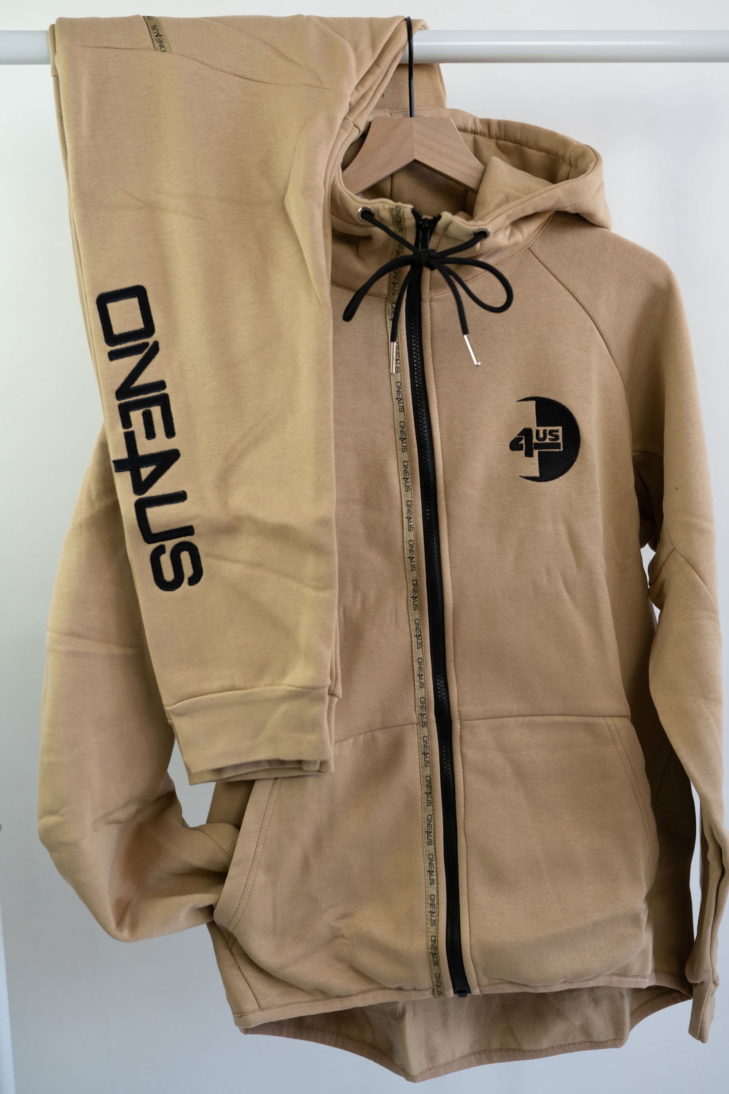 One4us Fitted Zipper Jogger Tracksuit